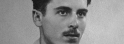 1941. Ο Σήφης Μιγάδης. Ο Γιώργος είχε στείλεικαι τον Σήφη και τον Γιάννη Ανδρουλάκη να σκοτώσουν τον προδότη πριν προλάβει να ειδοποιήσει την Γκεστάπο, αλλά δεν τον πρόλαβαν.