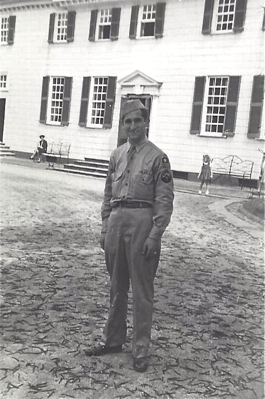 58. 1946 Author in Camp Crowder, Joplin, Missouri. « Trained to be an